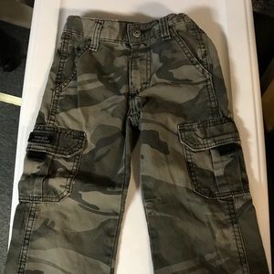 Boys Wanglers Camo Size 5